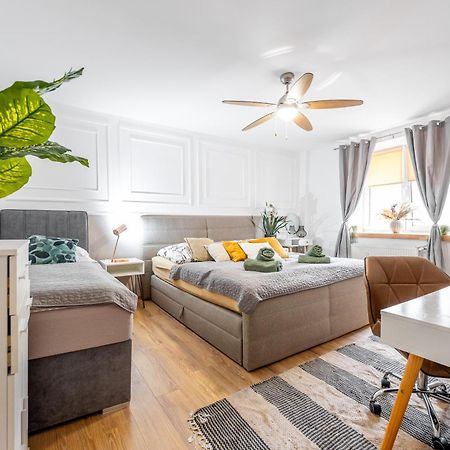 Blizko Stanice Apartment Kosice Center Екстериор снимка