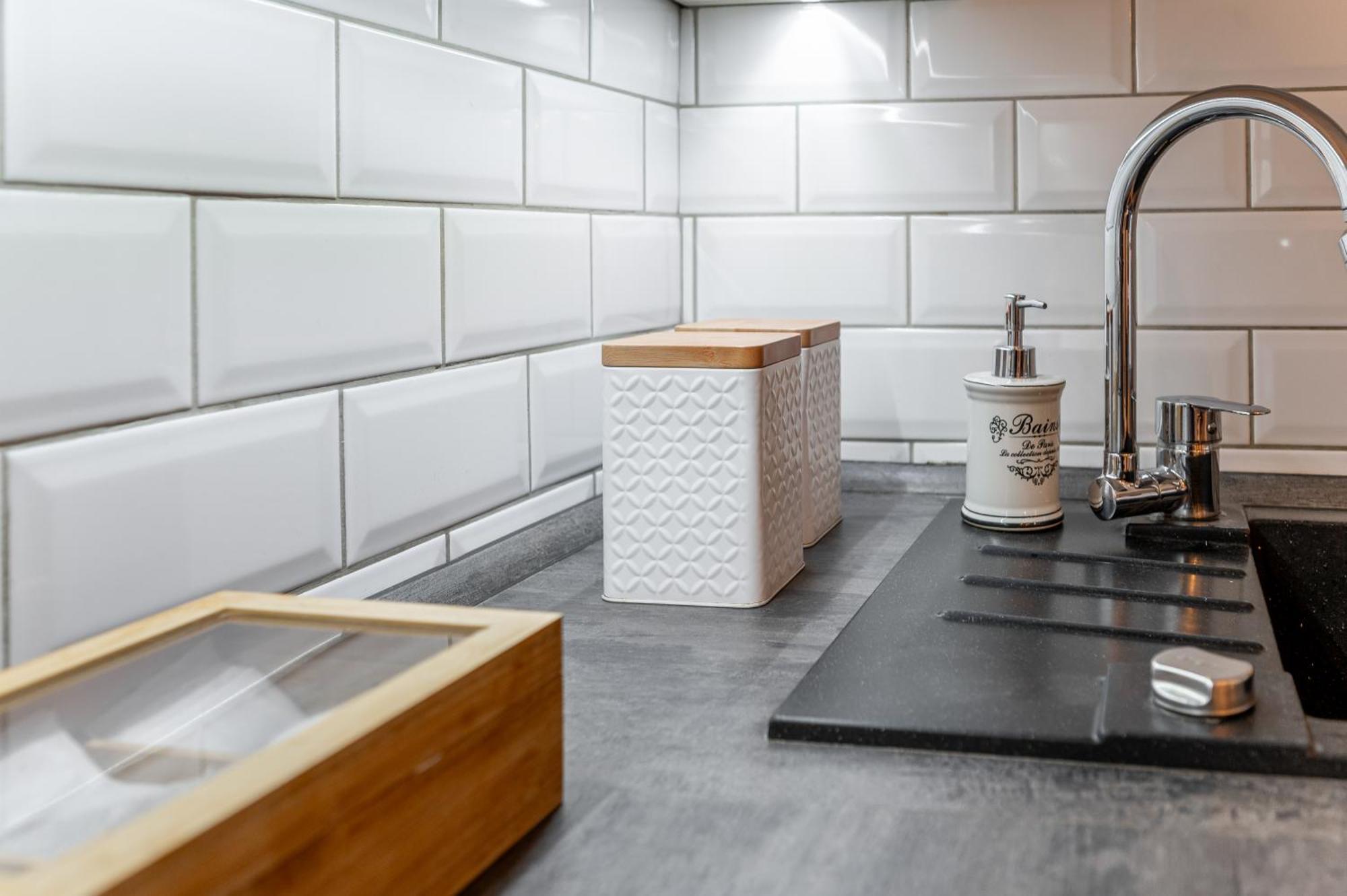 Blizko Stanice Apartment Kosice Center Екстериор снимка